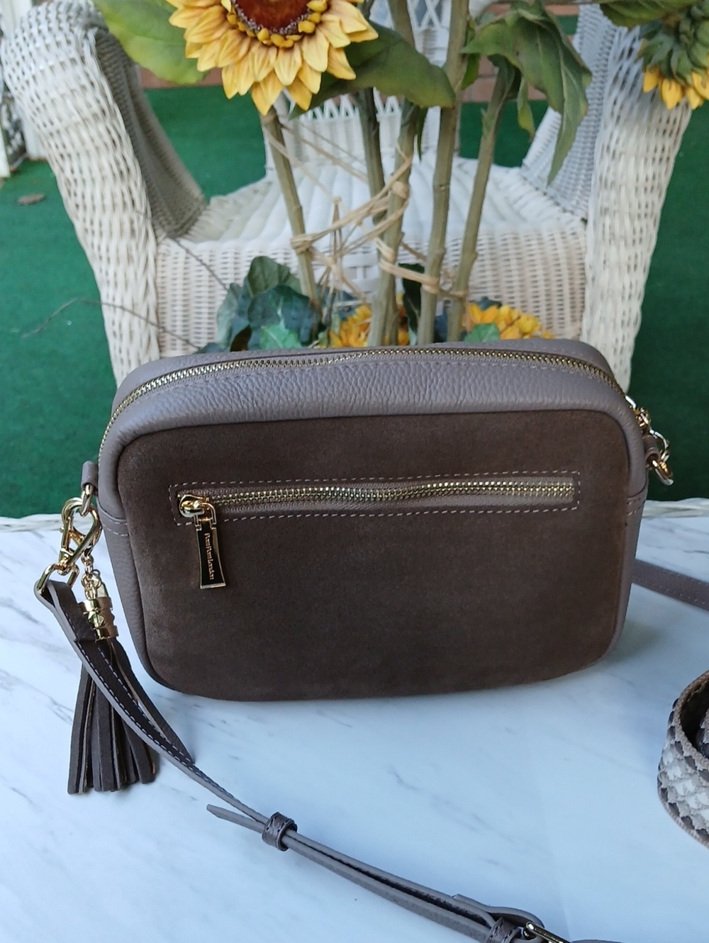 Pom Pom London City Crossbody Leather Bag - Picture 7 of 16